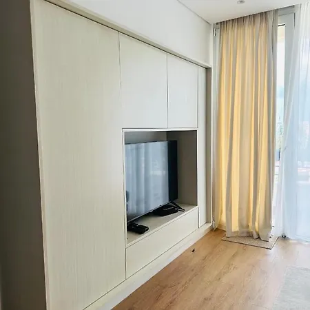 Apartment Madalin Seaside *